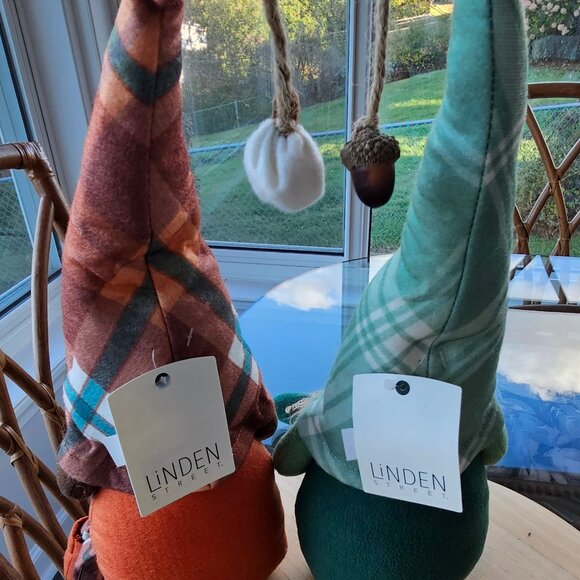 Two Linden Street Autumn Gnomes Shelf Sitters. NWT - Picture 6 of 8